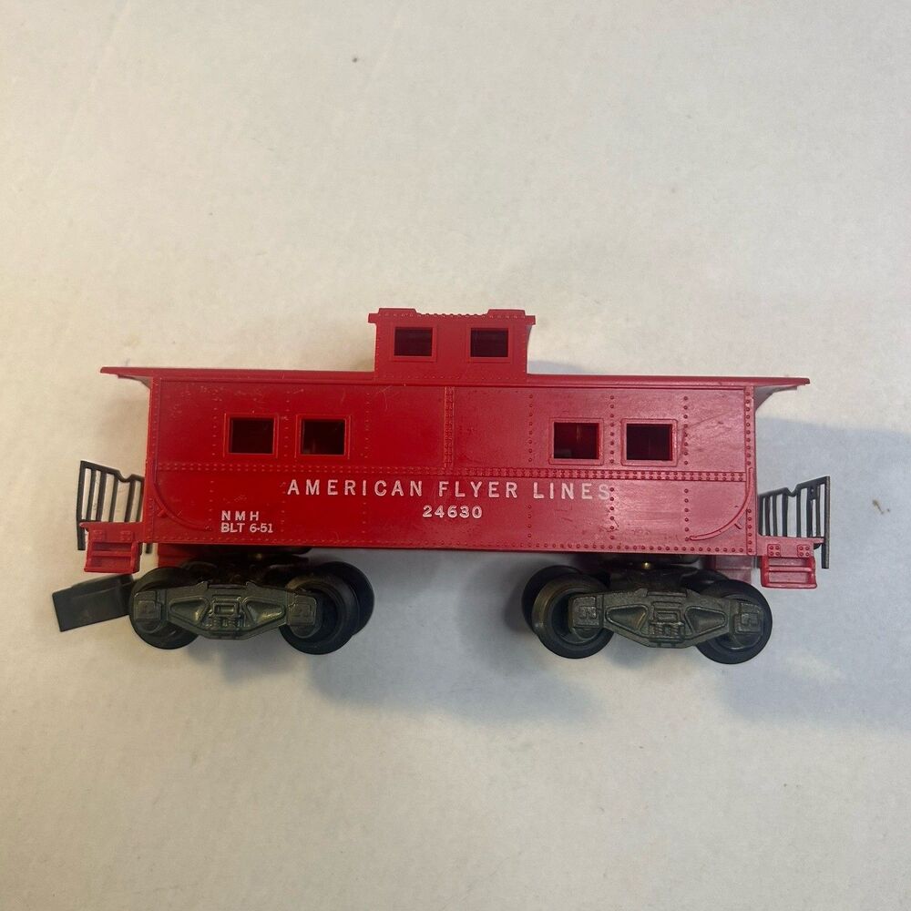 Postwar American Flyer 24630 Red Caboose S Gauge A.C. Gilbert Vintage 1950s